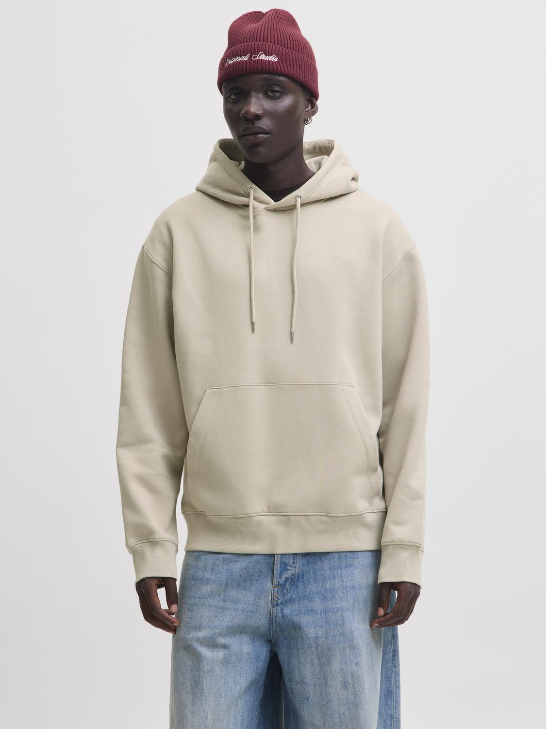 model_shot-front